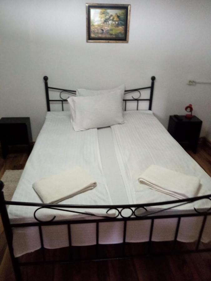 Hotel Casa Iuliana Subcetate  Zewnętrze zdjęcie